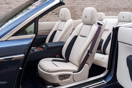 Rolls-Royce Dawn 26