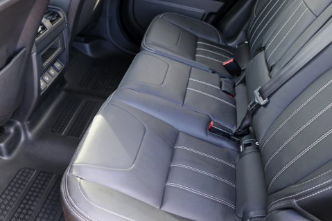 Defender 110 Commercial 4