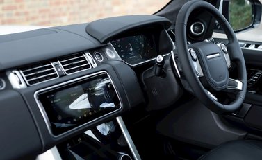 Land Rover Range Rover 4.4 SDV8 Autobiography 15