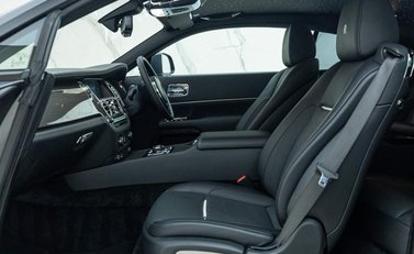 Rolls-Royce Wraith Black Badge 11