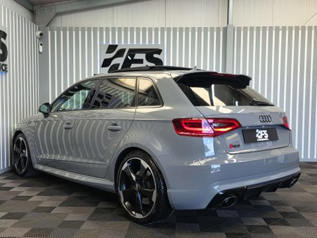 Audi RS3 2.5 TFSI Sportback 5dr Petrol S Tronic quattro Euro 6 (s/s) (Nav) (367 ps) 4