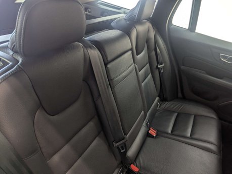 Volvo V60 2.0 V60 Momentum B4 MHEV Auto 5dr 48