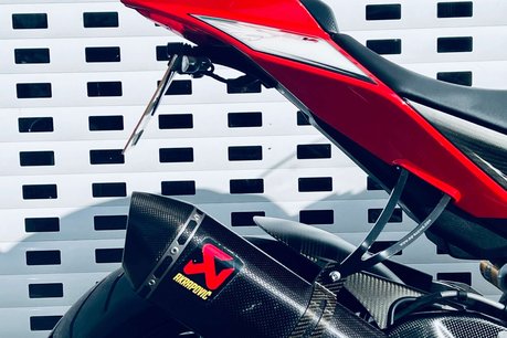 Aprilia RSV RSV 4 Factory 14