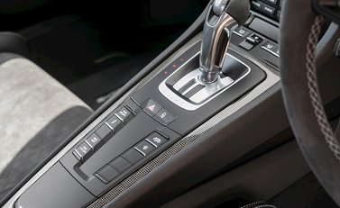 Porsche 911 (991) GT2 RS 18