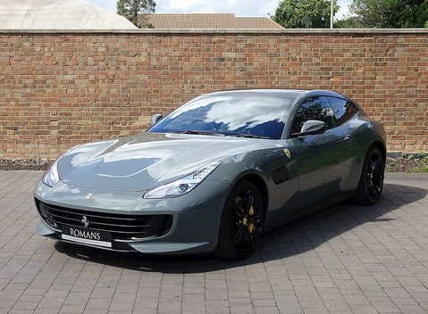 Ferrari GTC4 Lusso 6