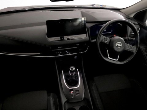 Nissan Qashqai 1.3 DIG-T MHEV N-Connecta SUV 5dr Petrol Hybrid Manual Euro 6 (s/s) (140 ps 18