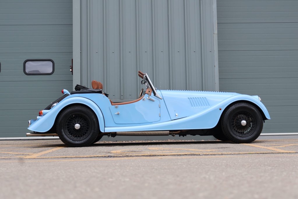 Morgan 4/4 4300 miles from new stored in a heated garage  STUNNING COLOUR COMBO 10