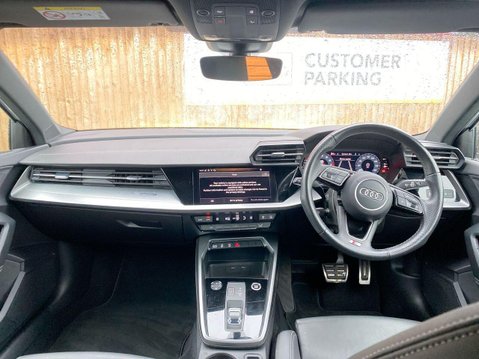 Audi A3 1.5 TFSI 35 S line Sportback 5dr Petrol S Tronic Euro 6 (s/s) (150 ps) 2 Ow 30