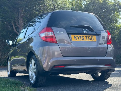 Honda Jazz I-VTEC ES PLUS AUTO 22