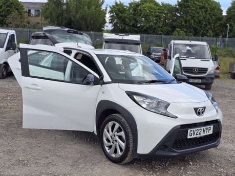 Toyota Aygo X 1.0 VVT-i Pure Hatchback 5dr Petrol x-shift Euro 6 (s/s) (72 ps) 6
