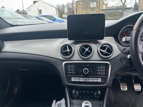 Mercedes-Benz CLA Class CLA 200 AMG LINE NIGHT EDITION 12