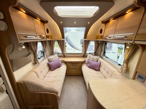 Bailey Unicorn Cabrera  13