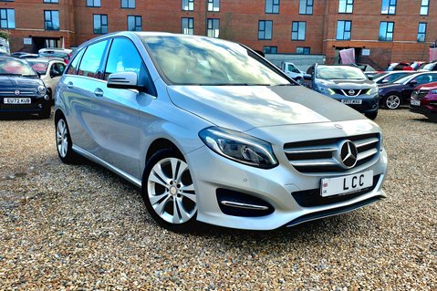 Mercedes-Benz B Class B180 SPORT PREMIUM AUTOMATIC..LOOK! JUST 28000 MILES! 3