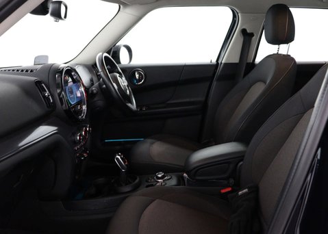 Mini Countryman 1.5 Countryman Cooper Classic Auto 5dr 36