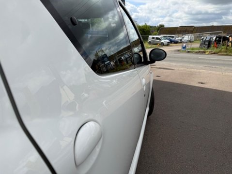 Toyota Aygo 1.0 VVT-i Move MultiMode Euro 5 5dr 28