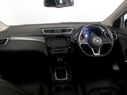 Nissan Qashqai 1.3 DIG-T N-Motion SUV 5dr Petrol DCT Auto Euro 6 (s/s) (160 ps) Cruise Co 19