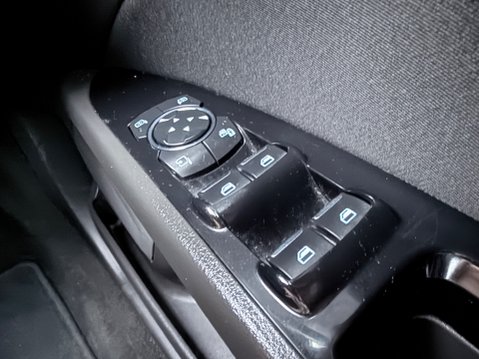 Ford Mondeo 2.0 ZETEC TDCI 22