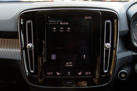 Volvo XC40 T4 R-DESIGN PRO 29