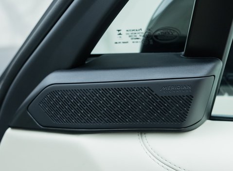 Land Rover Range Rover P550e Autobiography 28