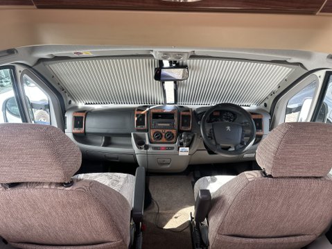 Peugeot Boxer AUTOCRUISE OAKMONT 4 BERTH 3.0 LOW PROFILE ISLAND BED 25