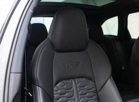 Audi RS6 Avant Carbon Black 7