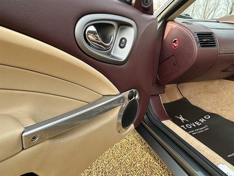 Aston Martin Vanquish V12 S 51