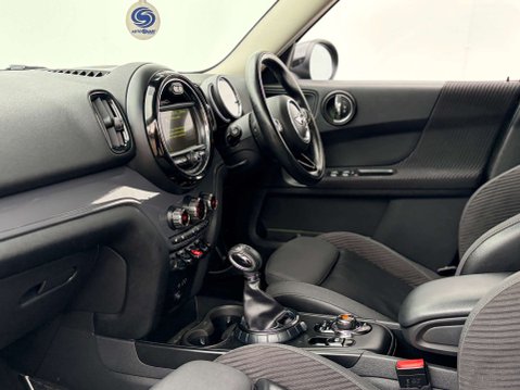 Mini Countryman 1.5 Countryman Cooper Auto 5dr 59