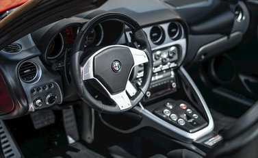 Alfa Romeo 8C Spider 13