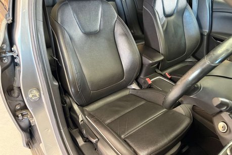 Vauxhall Astra 1.4i Turbo Elite Nav Hatchback 5dr Petrol Auto Euro 6 (s/s) (150 ps) 13