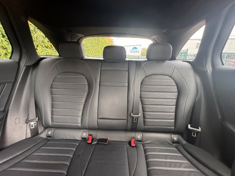 Mercedes-Benz GLC 2.0 GLC220d AMG Line (Premium) SUV 5dr Diesel G-Tronic+ 4MATIC Euro 6 (s/s) 9