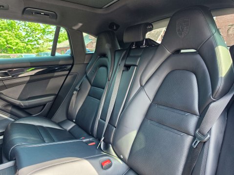 Porsche Panamera 2.9 Panamera 4 Sport Turismo E-Hybrid Semi-Auto 4WD 5dr 9