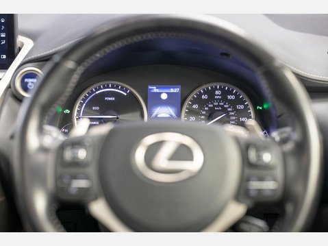 Lexus NX 2.5 300h GPF Premium SUV 5dr Petrol Hybrid E-CVT 4WD Euro 6 (s/s) (197 ps) 44