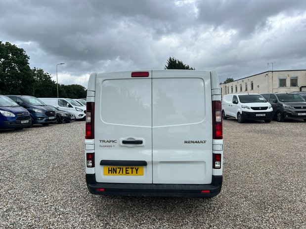 Renault Trafic LWB L2H1 Low Roof Business LL30 Air Con Sensors EURO 6 NO VAT 7