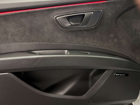 SEAT Leon 2.0 Leon Cupra 300 TSi Semi-Auto 5dr 35