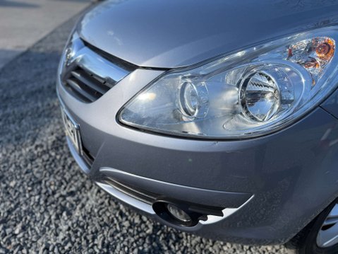 Vauxhall Corsa 1.4 Corsa Design Auto 5dr 32