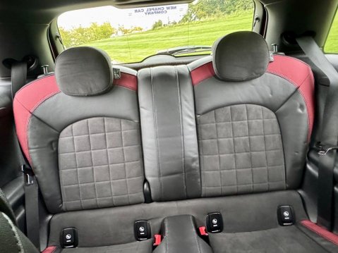 Mini Hatch 2.0 John Cooper Works Auto Euro 6 (s/s) 3dr 52