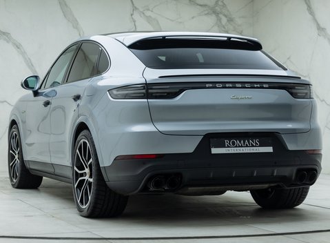 Porsche Cayenne E-Hybrid Coupe 10
