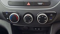Hyundai i10 1.2 SE Hatchback 5dr Petrol Auto Euro 6 (87 ps) 29