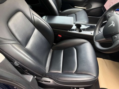 Tesla Model 3 Model 3 Performance AWD 4WD 4dr 12
