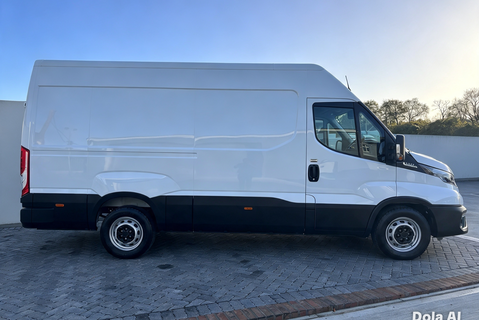 Iveco Daily 35S14V 3520L Business Hi-Matic Panel Van 7