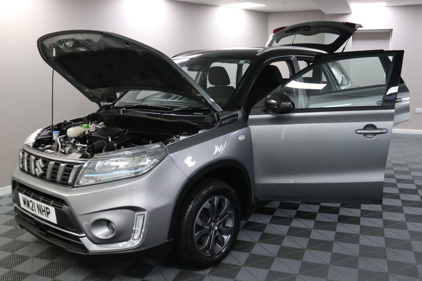 2021 Suzuki Vitara — image 13