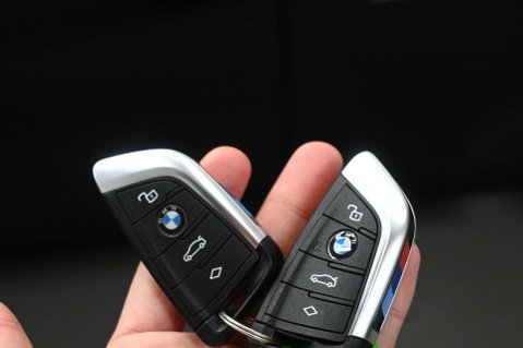 BMW 3 Series 2.0 330E M Sport Auto 5dr 27