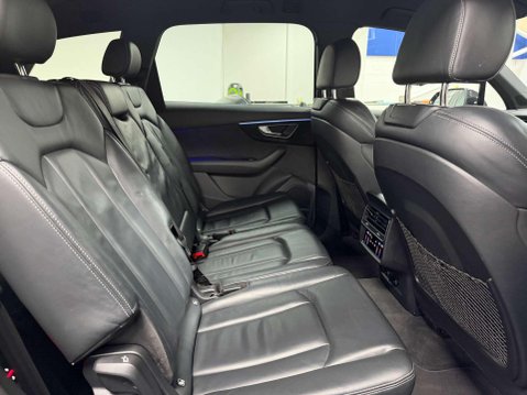 Audi Q7 3.0 TDI V6 50 Black Edition SUV 5dr Diesel Tiptronic quattro Euro 6 (s/s) ( 33