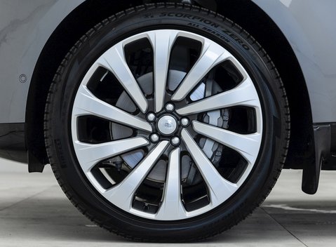 Land Rover Range Rover P400 HSE 8