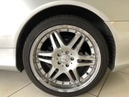 Mercedes-Benz SL Series SL500 V8 32