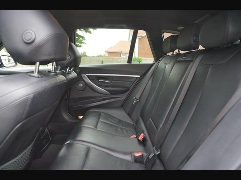 BMW 3 Series 2.0 320d M Sport Shadow Edition Touring Auto Euro 6 (s/s) 5dr 22