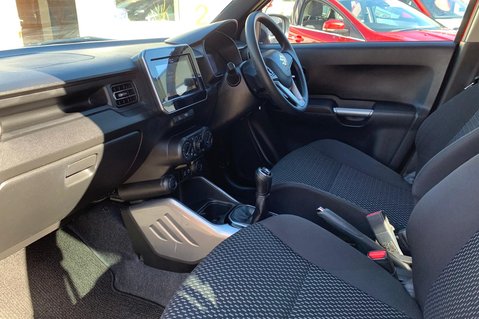 Suzuki Ignis SZ-T DUALJET MHEV…6 MAIN DEALER SERVICES ..SAT NAV,AIR CON 9