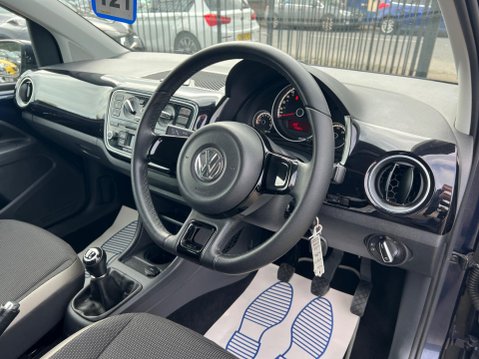 Volkswagen Up 1.0 High up! Euro 5 3dr 17