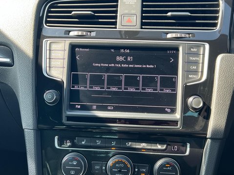 Volkswagen Golf GTI PERFORMANCE DSG 12