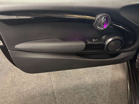 Mini Hatch 2.0 Cooper S Sport Auto 3dr 35